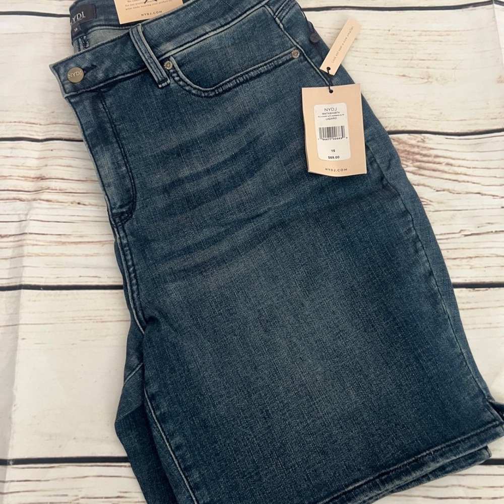 NYDJ shorts